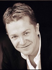 Daniel Okulitch