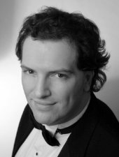 Nicholas Houhoulis