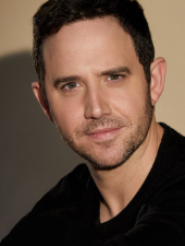Santino Fontana